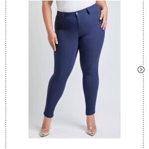 YMI NWT Women's + Hyperstretch Forever Color Mid-Rise Skinny Jean in Size 2x